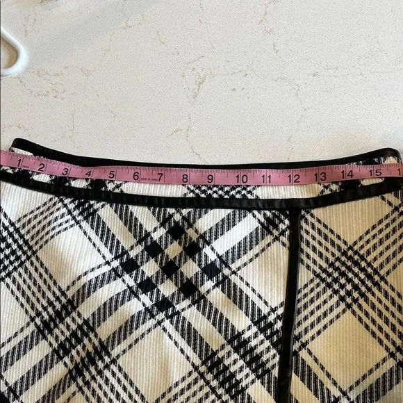 White House Black Market Plaid Pencil Skirt - Picture 5 of 6